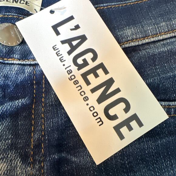 L'AGENCE The Zoe Perfect Fit Denim Shorts Raw Hem Size 25 NWT - Picture 4 of 9